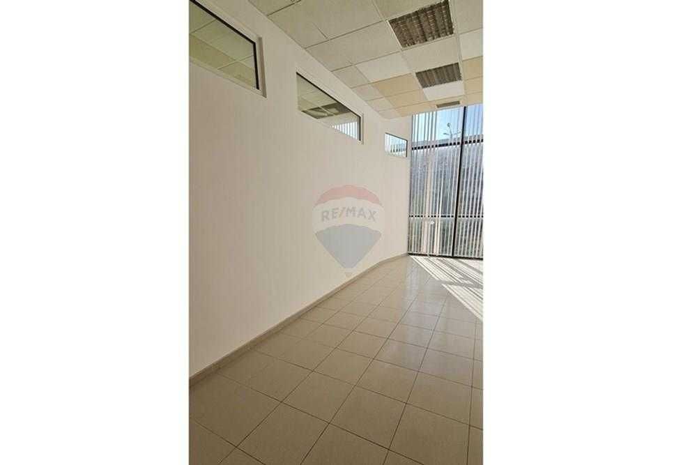 Продава се Офис в к.к. Пампорово - 242 кв.м за 1488 €/кв.м - Снимка #15