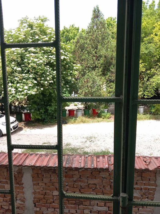 Дава се под наем Едностаен апартамент в Плевен, Сторгозия - 50 кв.м за 249.9 € - Снимка #1