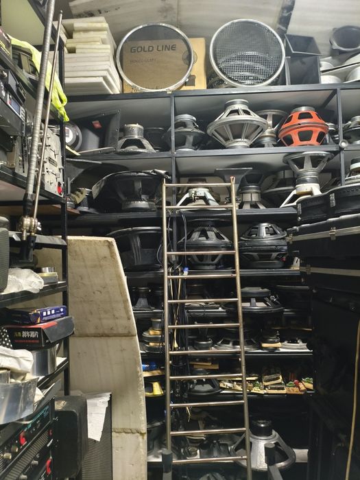 Кроссоверы ,динамики бу хорошее состояние