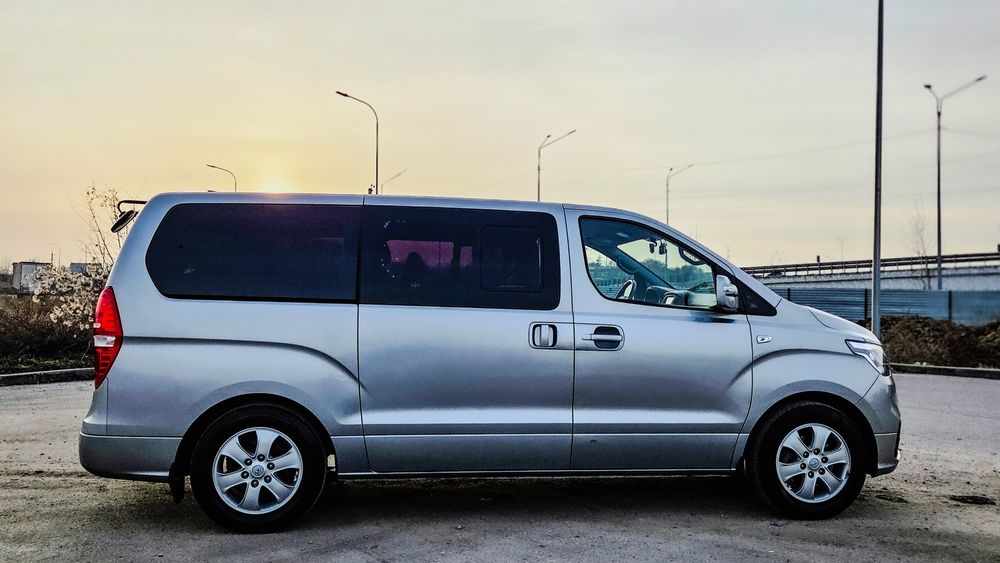 Аренда Минивены STAREX