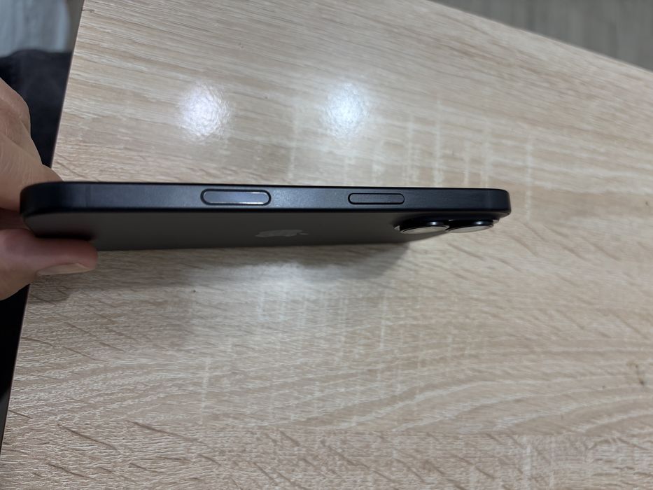 iPhone 16, 128GB, отличное состояние