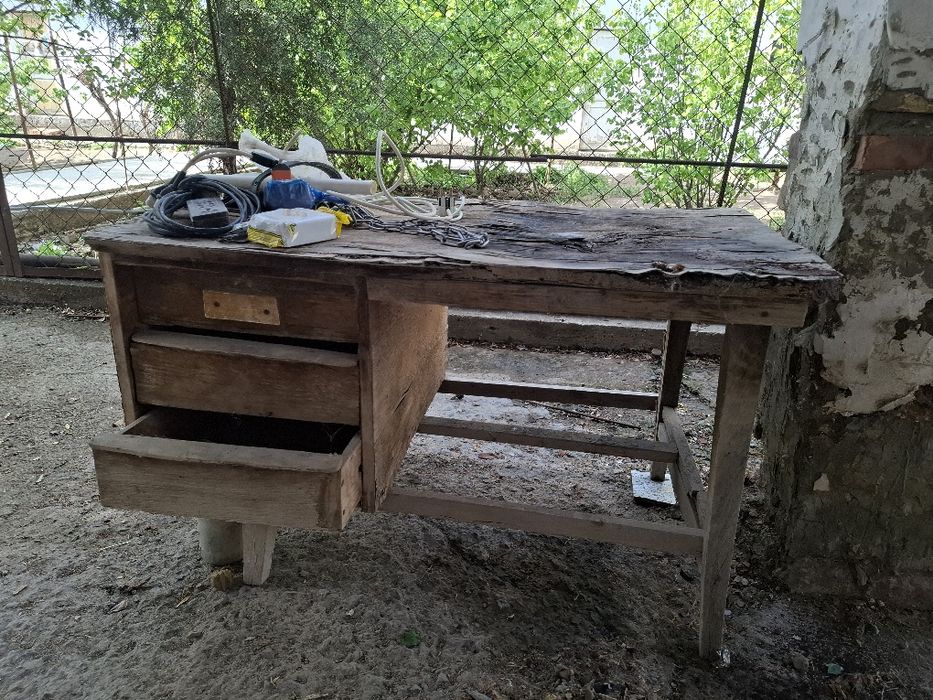 Сатылатин затлар уйдеги стол газ духовка