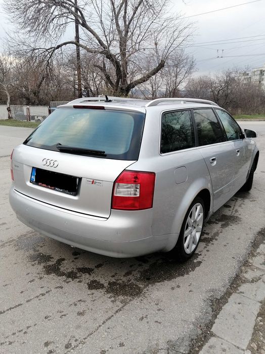 Audi A4
 B6 2.5 tdi 155kc V6 - автоматик    кожен салон , климатроник