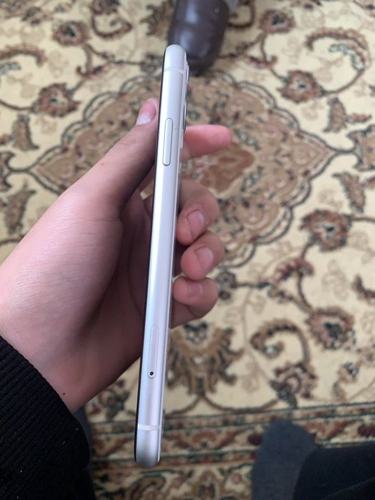 iPhone 11 64GB 73акб