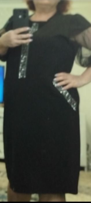 Продам новое платье.