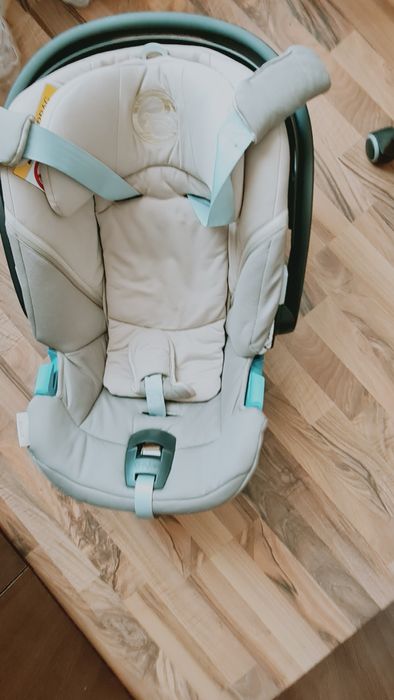 Scoica CYBEX ATON 5, Crem - 2 bucati, stare foarte bună