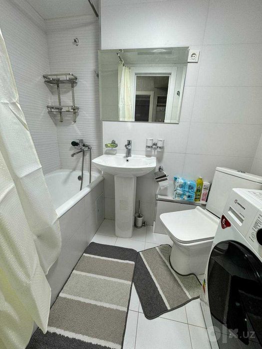 Срочная продажа! Космонавтов метро 1 в 2-х ком. 50,51м2 с ремонтом.