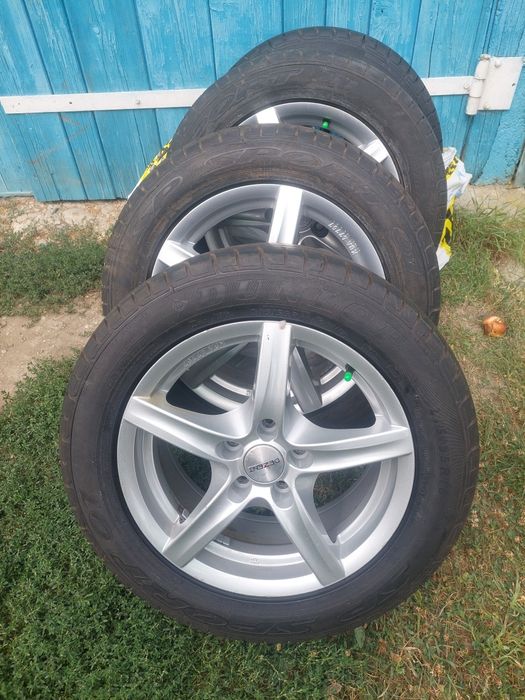 Vând roți aliaj  FORD  , VOLVO ,etc, 5 ×  108  r 16" , cu  cauciucuri de vară aproape  Noi