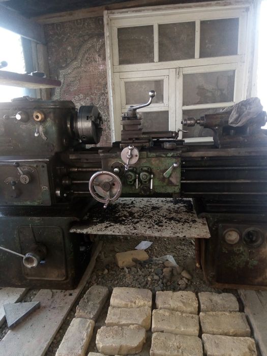 Токарьный станок