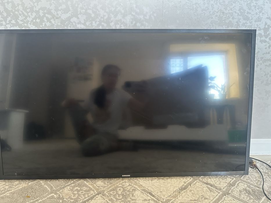 Продам телевизор самсунг