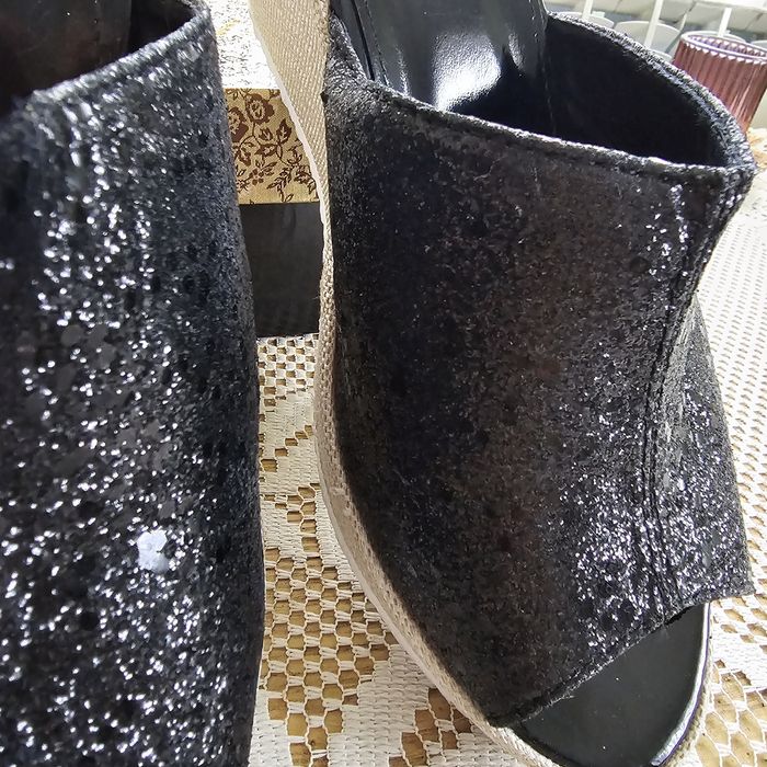 Модно дамско сабо