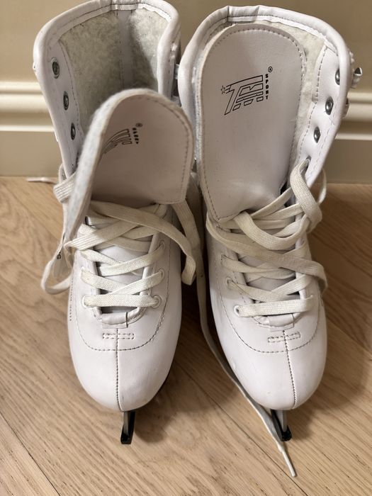 Фигурные коньки