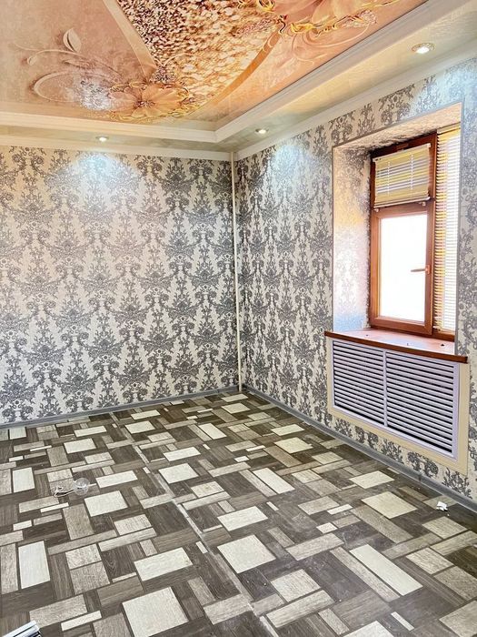 Navoiy shahrida 2 xona uyimiz sotiladi boshqa uylar ham borsotiladigan