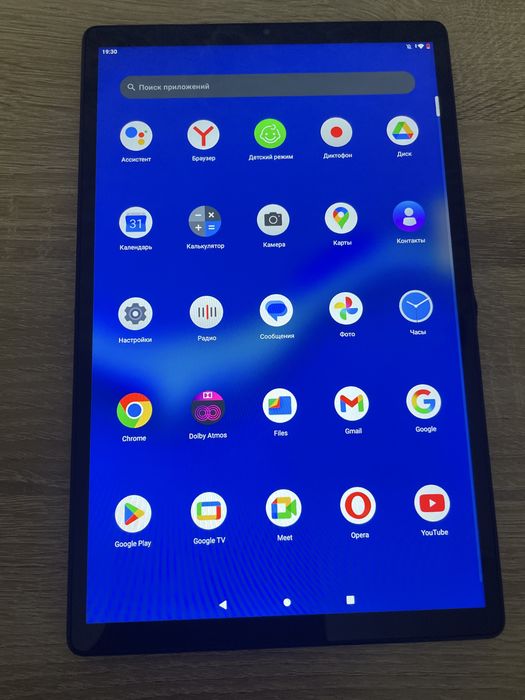 Планшет Lenovo на Android с большим экраном для учебы дома)
