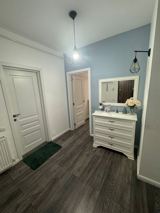 Dau in chirie  apartament  2 camere