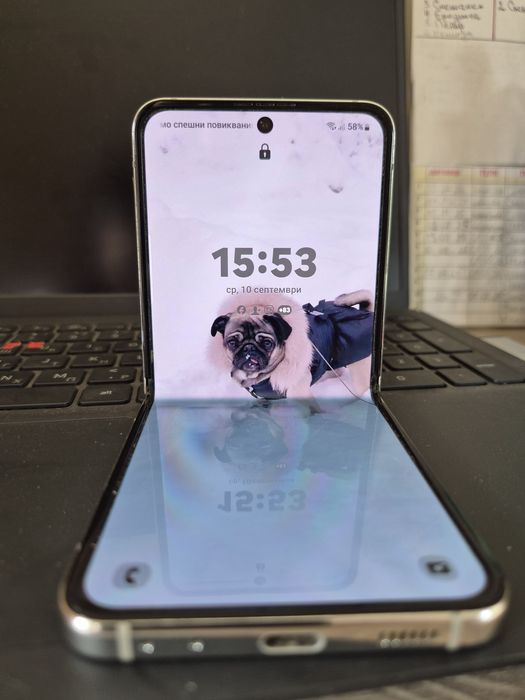 Продавам Samsung Galaxy Z Flip 5, 512GB, цвят Cream. Без забележки!