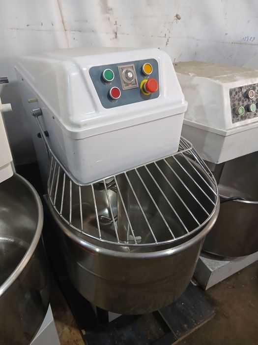 Xamir meshalka 64 letr 220v