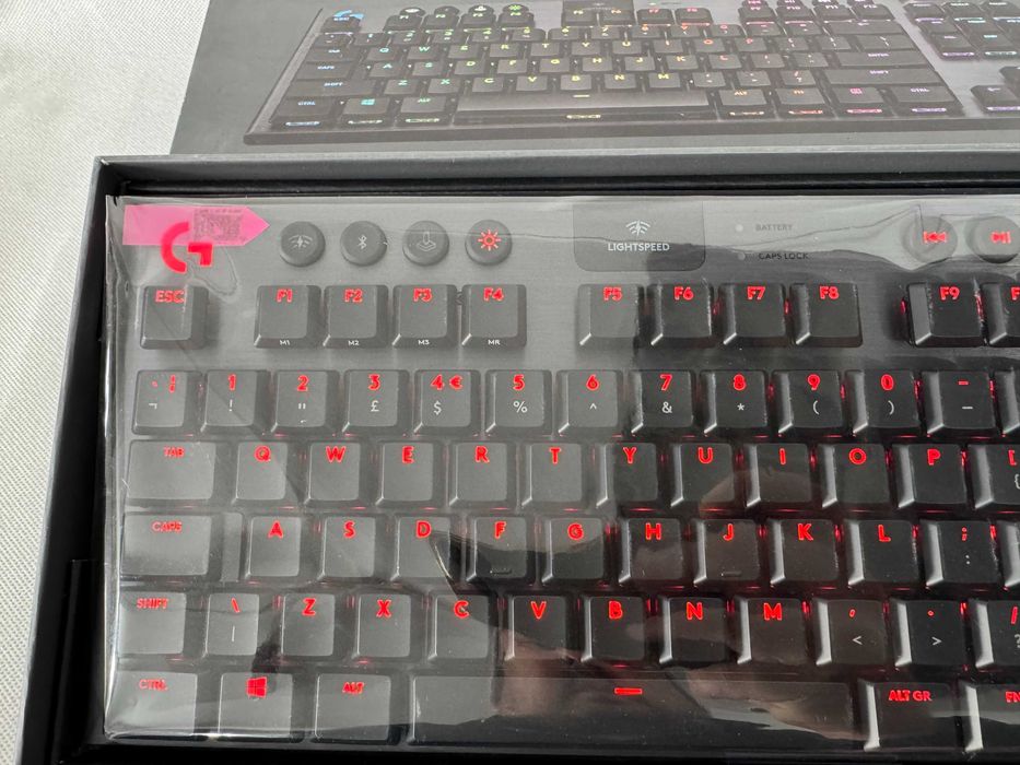 Клавиатура Logitech G915 TKL