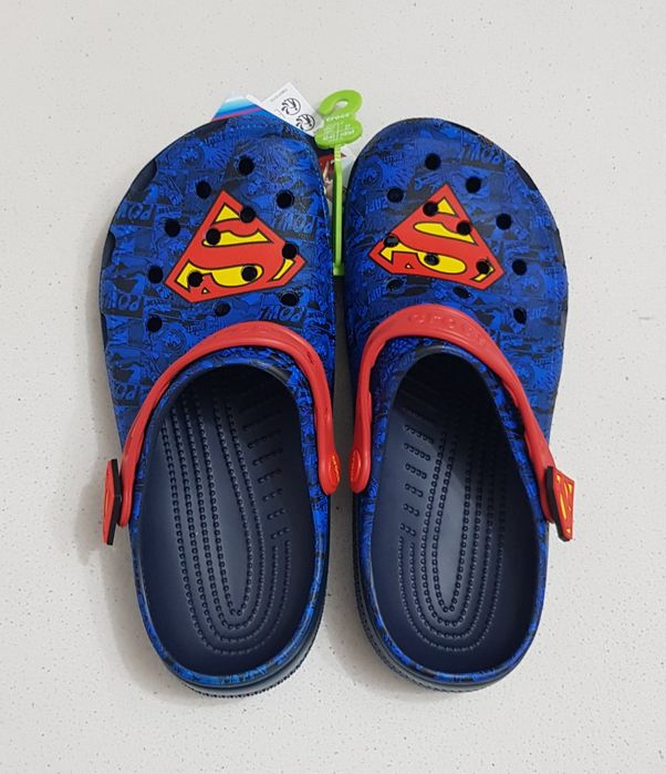 Saboți CROCS Superman Classic Clog 211131 Albastru, șlapi, papuci de vară, mărimea 42 - 43 EU unisex