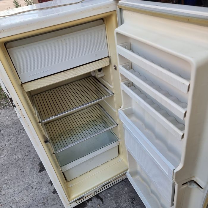 Продам холодильник