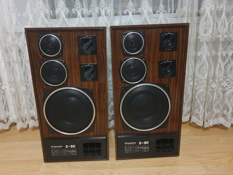 Отличные колонки S - 90.