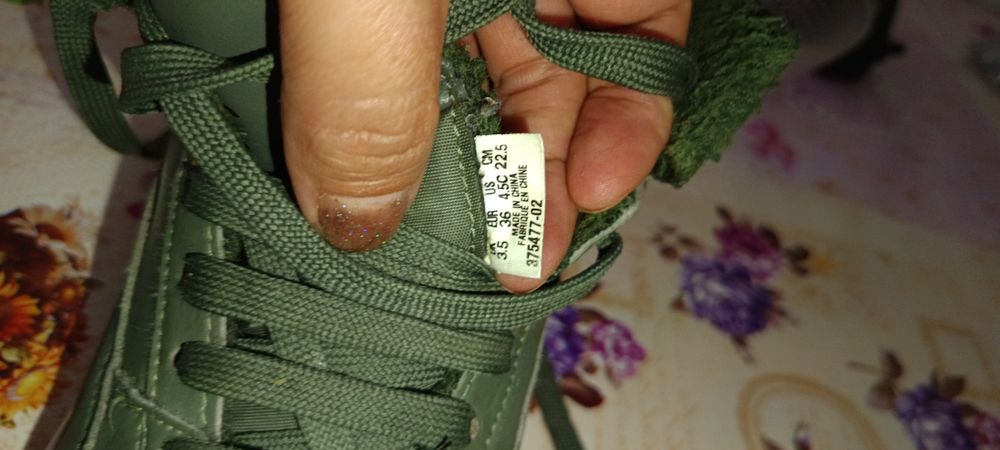 Adidași măr 36..