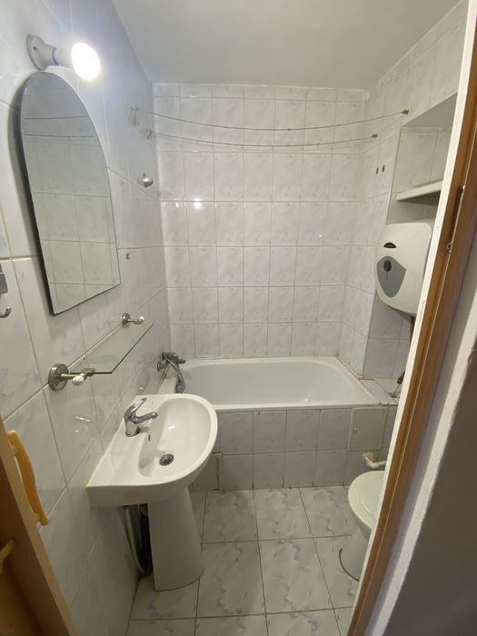 Proprietar, inchiriez garsoniera utilata