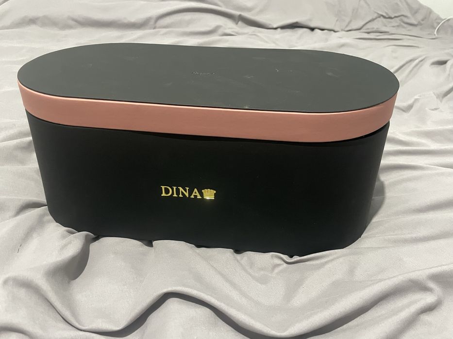 Именной Dyson есть блютус