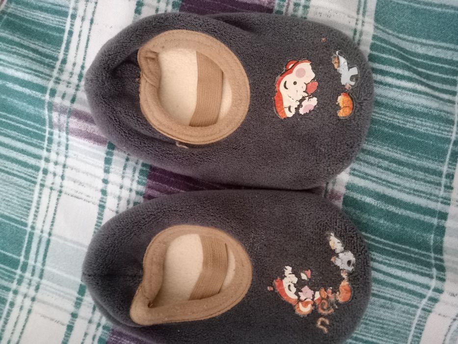 Тапочки, пинетки для ребенка до года