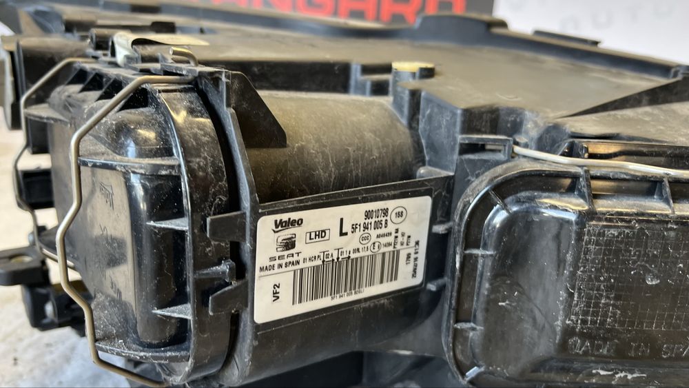 2 броя Ляв фар за Seat Leon