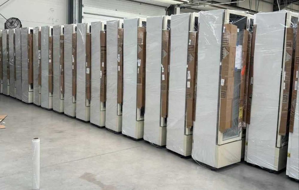 Vitrină frigorifică Slim LED 200 cm cu termostat Danfoss