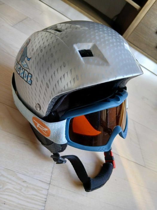 Ски оборудване за деца: каски, маски, ръкавици, протектор за гръб