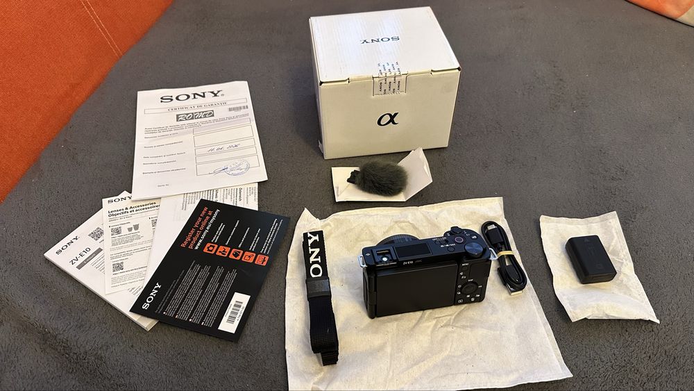 Camera foto Sony ZV-E10  noua, GARANTIE 2 ani