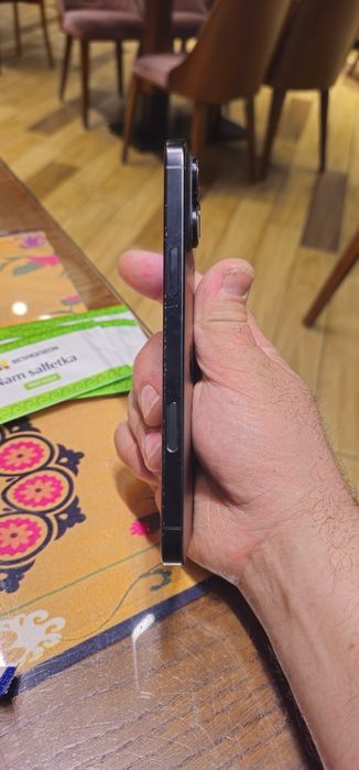 Iphone 16 pro max 256 sim+esim xolati yaxshi karobka dokument bor