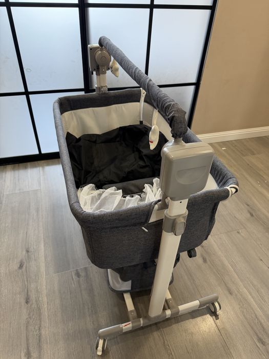 Продам детский манеж-кроватку Ining Baby