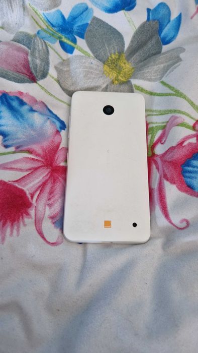 Vand Telefon Mobil Nokia Lumia 635 Alb !! Codat Orange !! la 100lei