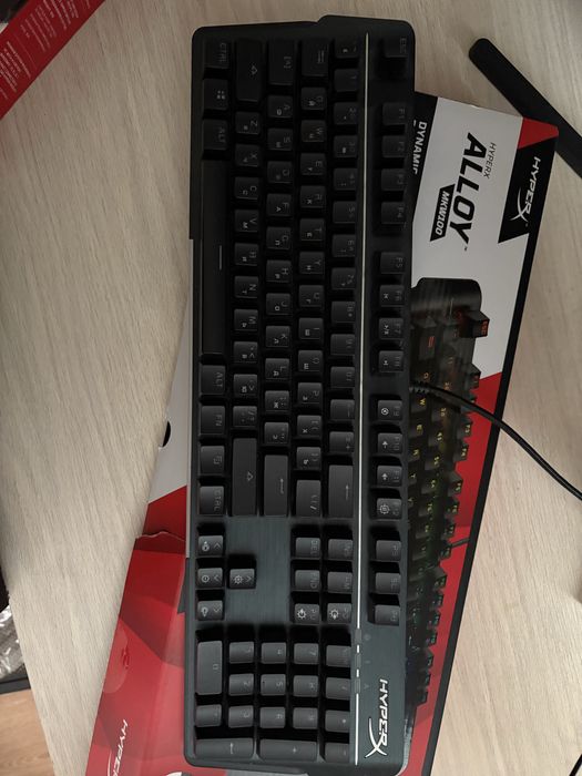 Клавиатура HyperX Allow MWK100