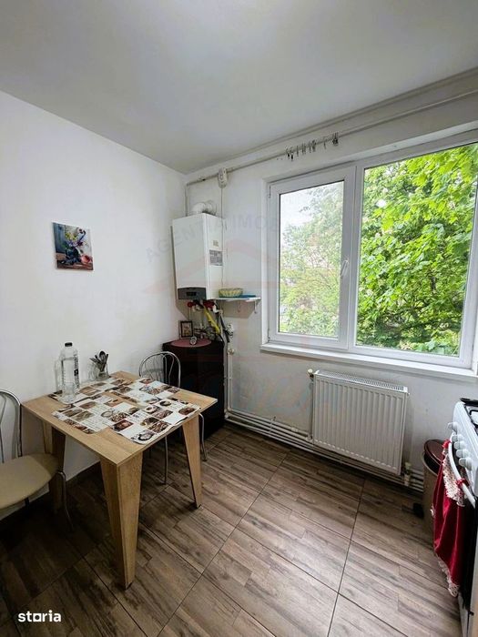 Închiriez apartament 2 camere – Mazepa 1