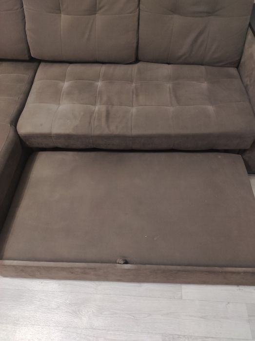 Продам диван угловой