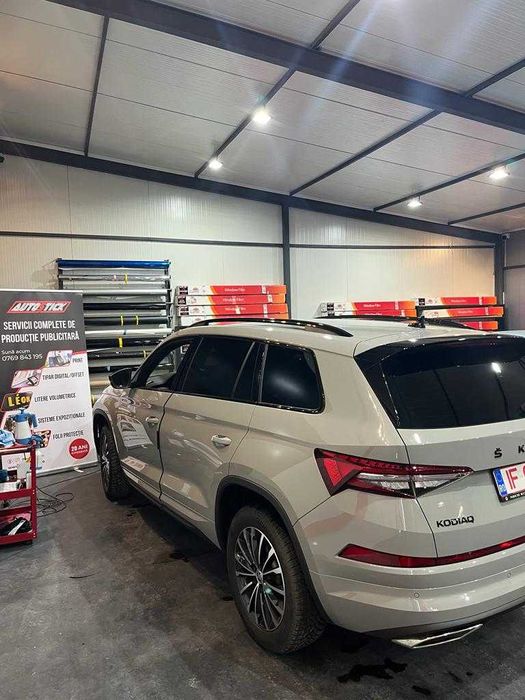 Folie Llumar gama AT autorizat RAR