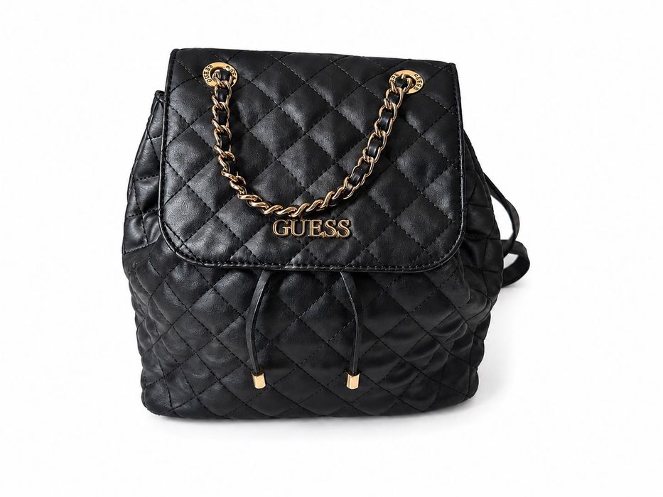 Чанта/раница/черна/ Guess