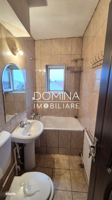 Vanzare apartament 3 camere *etaj 3* - Strada 1 Decembrie 1918 - zona