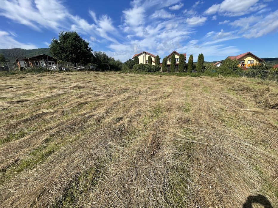 Teren-Cisnadie -992 m2(Chateau Therry)