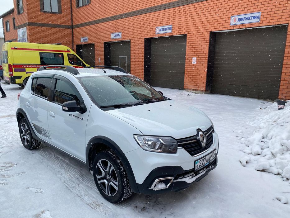Продам авто Renault Sandero Stepway