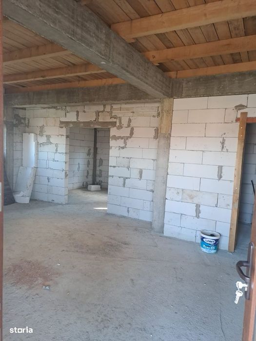 Casă la roșu | Malcoci, Tulcea | Teren 500 mp