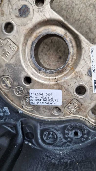 Volan VW Golf 5 cu comanezi cod 1K0419091