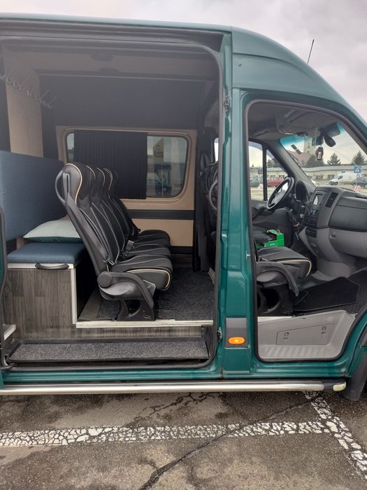 Mercedes Benz autoutilitară 319 an fabricație 2010 , 140kw ,190 .