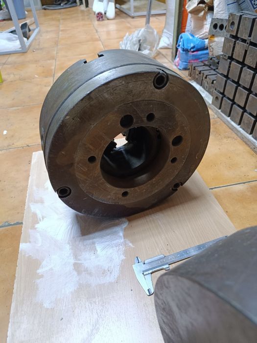 Патроны токарные