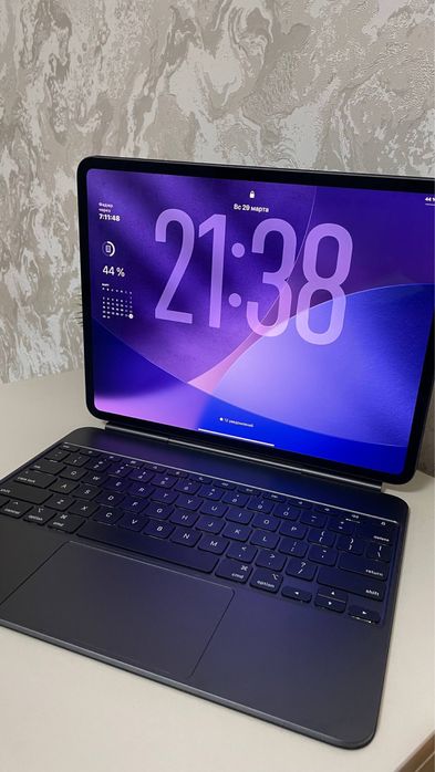 Ipad pro 12.9 inch M4 chip