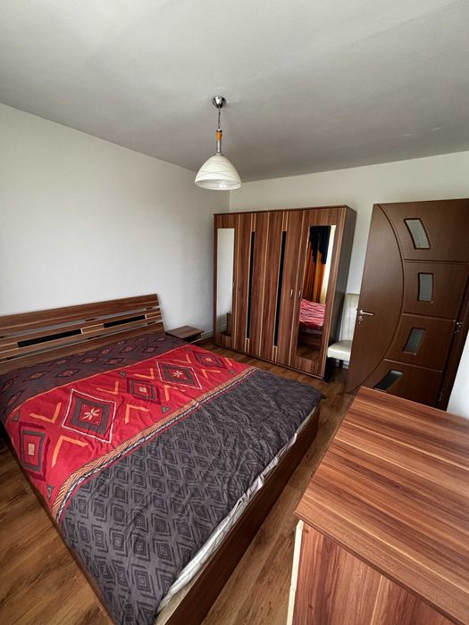 Inchiriez apartament ultracentral, zona Bizo, 2 dormitoare, living, 58m2